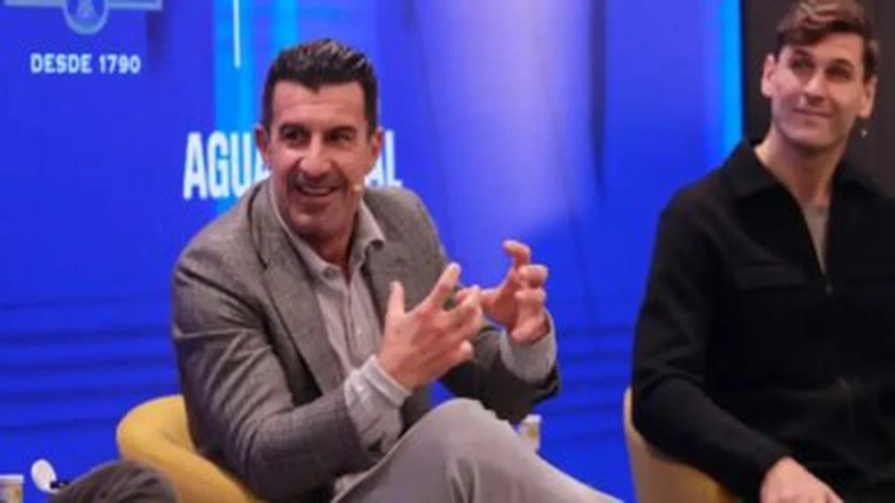 لويس فيغو يشيد بتحول الكرة العالمية مع تبني أساليب تكتيكية جديدة ومبتكرة